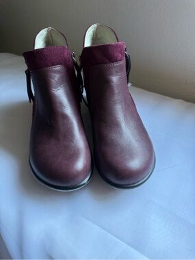 JBU By Jambu Burgundy Leather Suede Ankle Boots Zip Comfort 8.5M